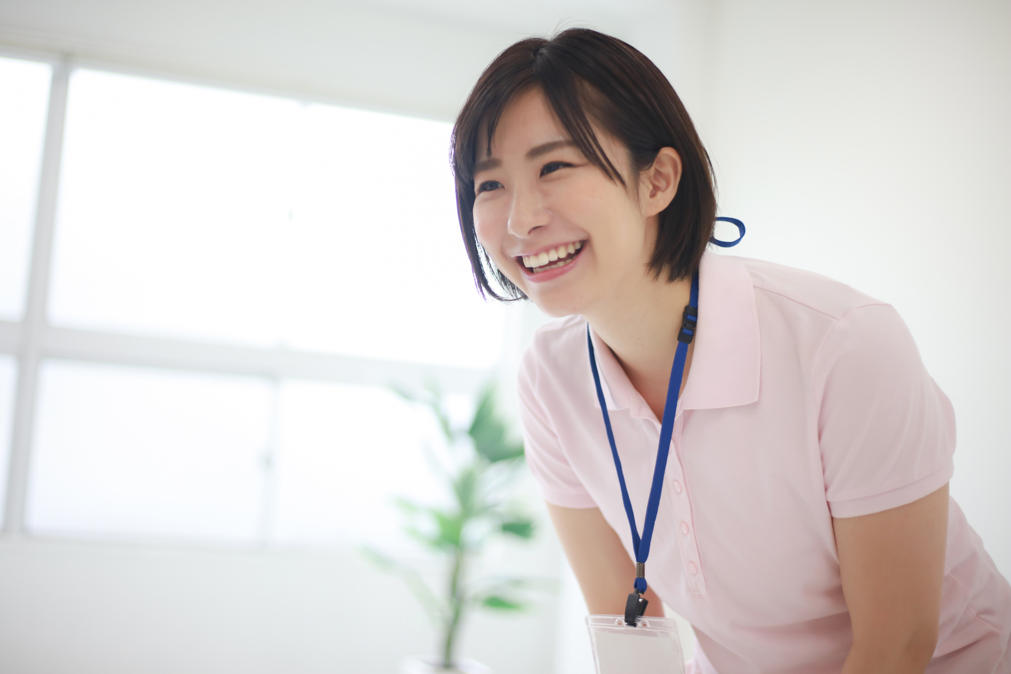 女性スタッフの画像